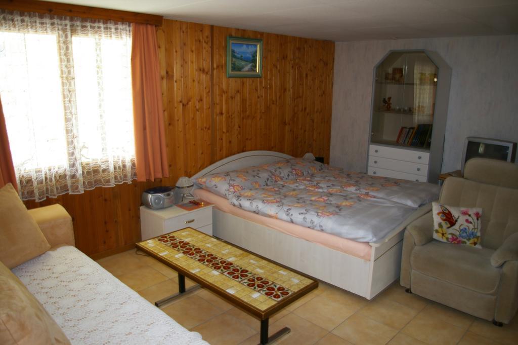 Bnb Villa Moncalme Travers Buitenkant foto